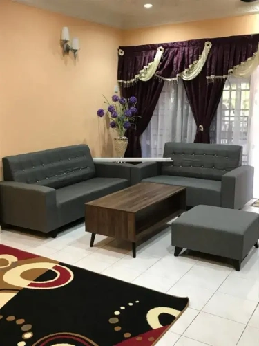 4 Bedrooms Cottage