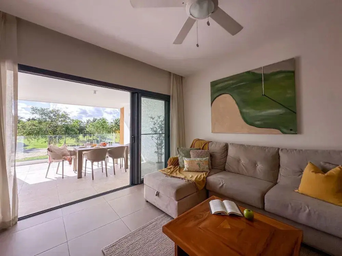 Fantastic new Golf View Apartment