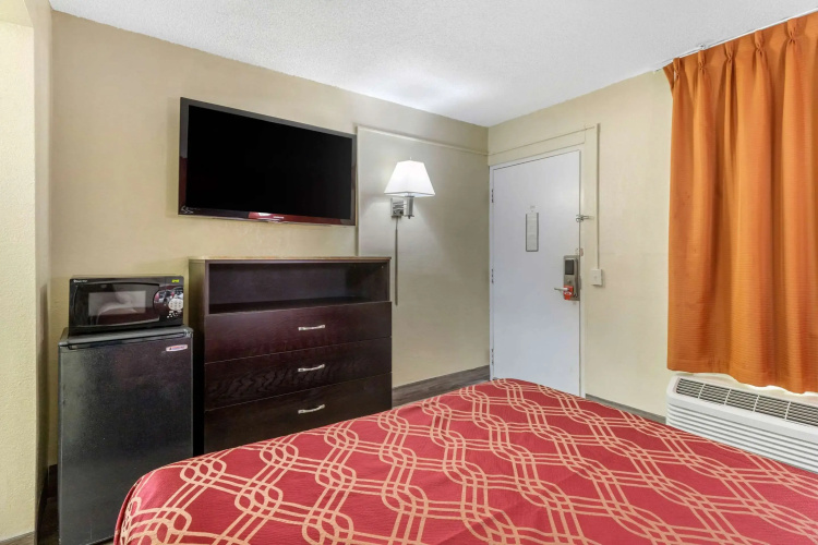 Econo Lodge Columbia Fort Jackson