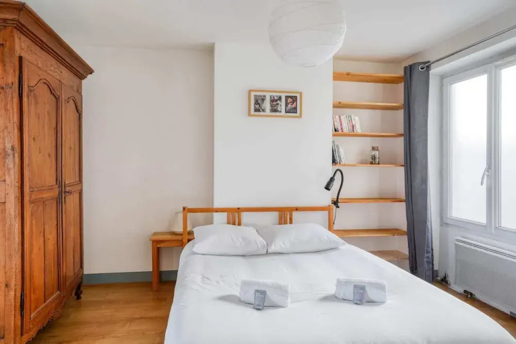 Loft-style Apartment in the 3rd District