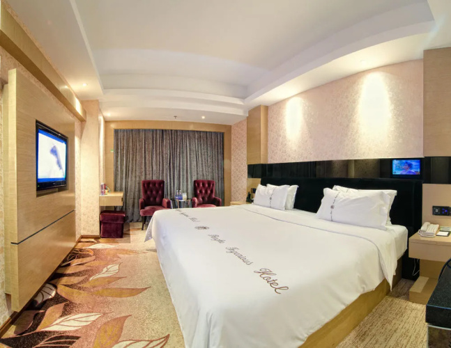 Pengke Ingenious Hotel MIXC Branch