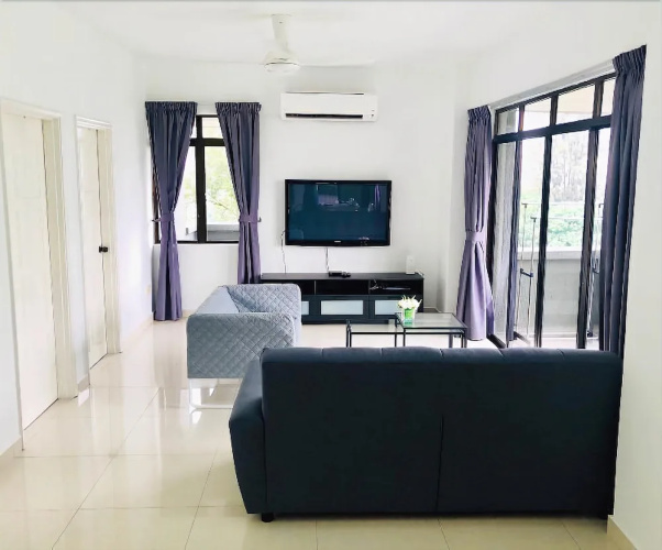 Serdang Raya by Yolodge