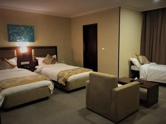 Standard Triple room