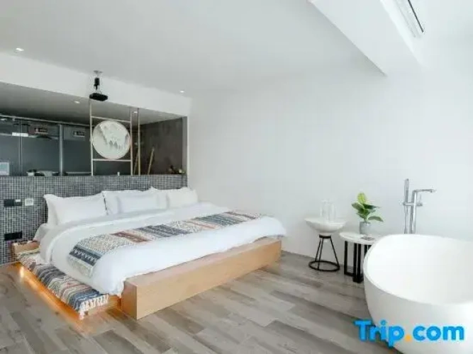 6 Bedrooms Standard room
