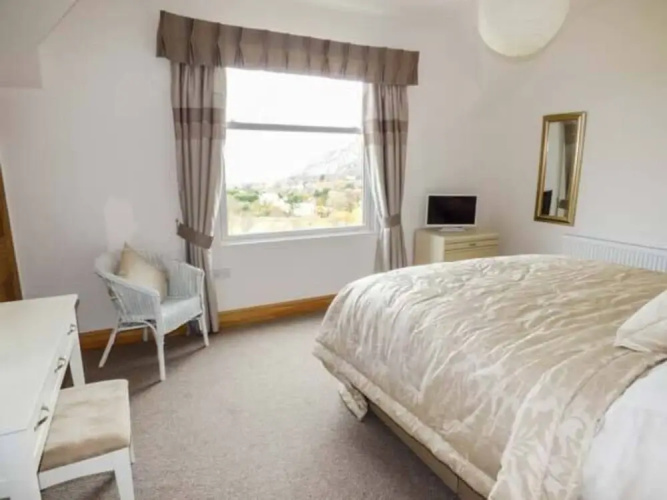 Cae Glas Cottage