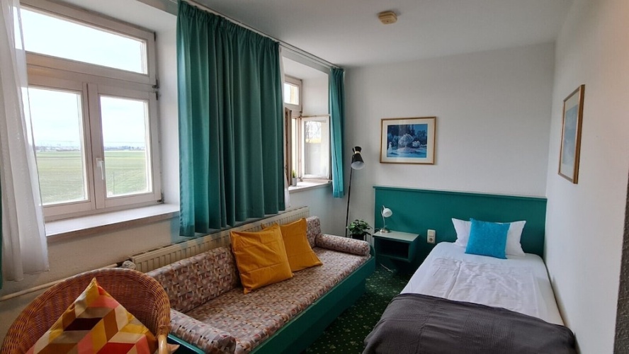 Standard Single room