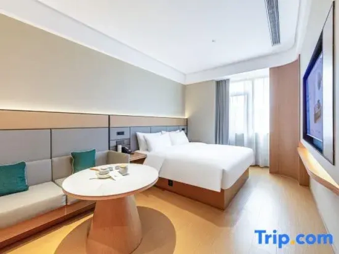 Standard Double room with view