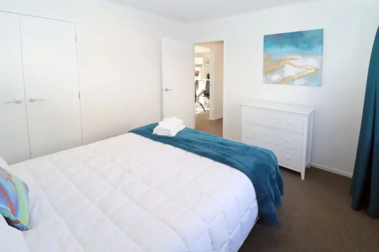 2 Brm Apartment 2 on Jones Crescent