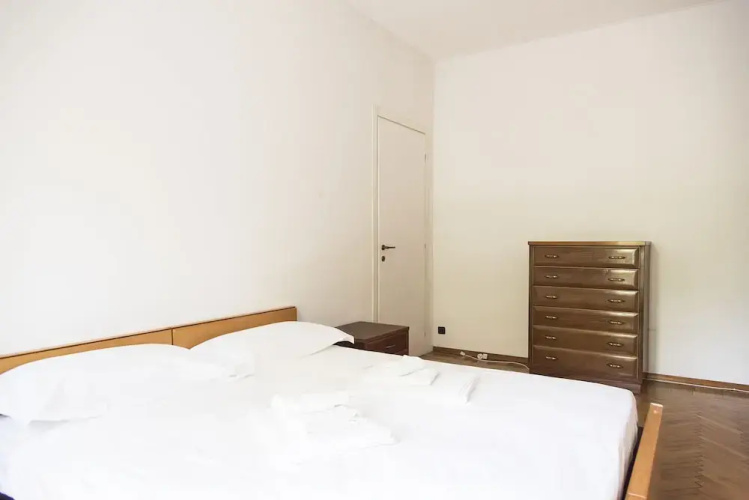 2 Bedrooms Flat near Bocconi, Iulm, Navigli