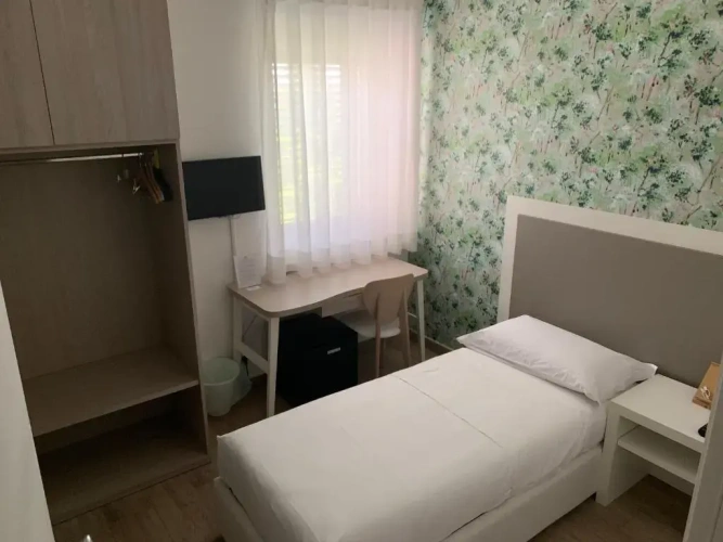 Deluxe Single room