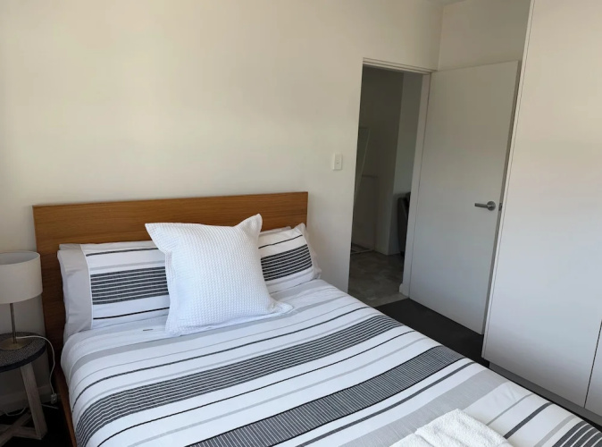 Manly 3 Bedroom Home - Upper Duplex