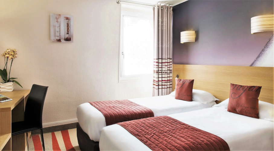 Hotel Ariane Montparnasse by Patrick Hayat