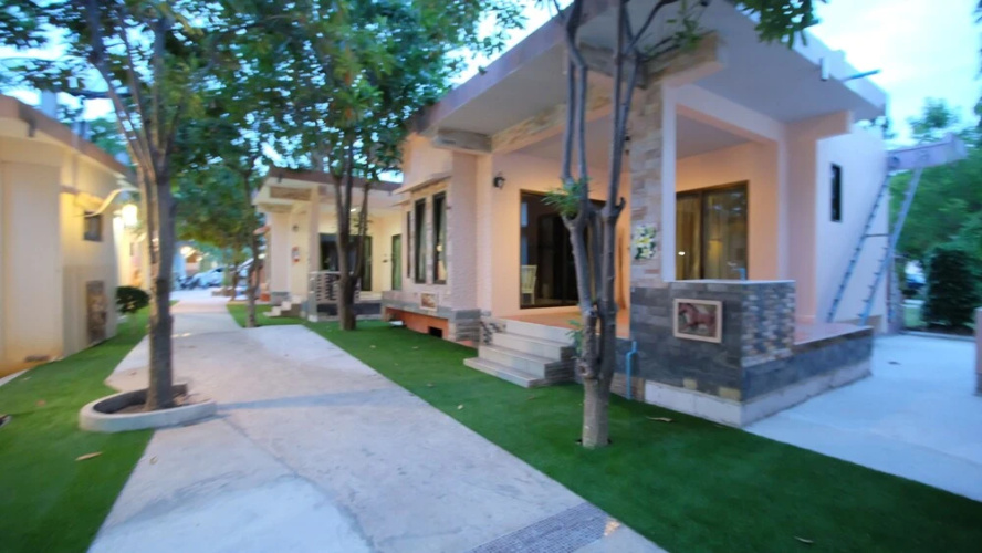 Khumphyazaw Resort