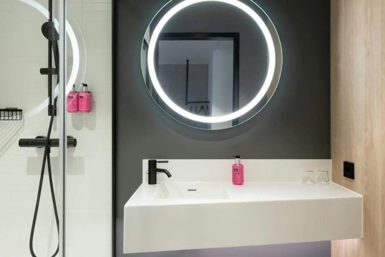 Moxy Hamburg - Finkenwerder