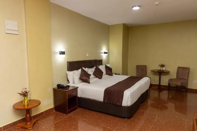 Maxland Hotel