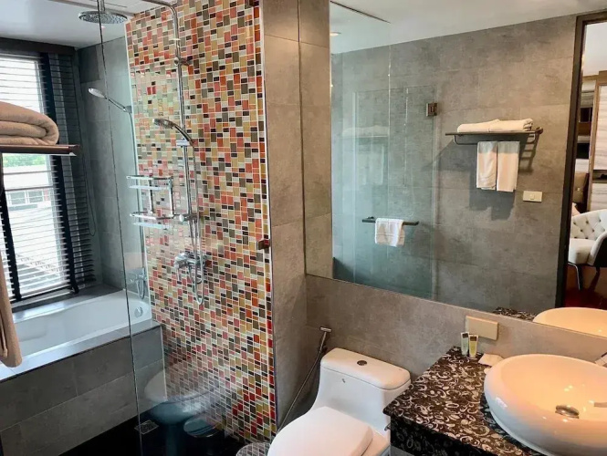 ViVi Avenue Thonglor