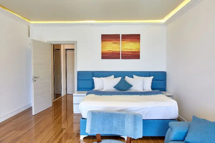 Apartamente WHITE TOWER cm