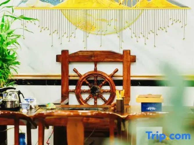 Ocean Grand HotelOver view