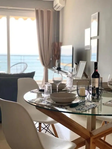 Seafront Kalamata Haven - Blue Luxury Suite