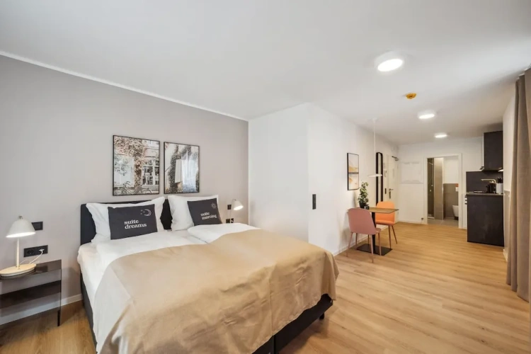Suite with balcony