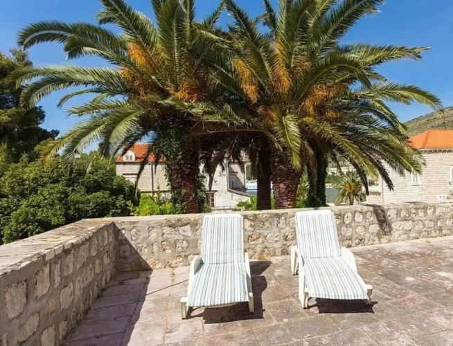2 Bedrooms Apartment with balcony