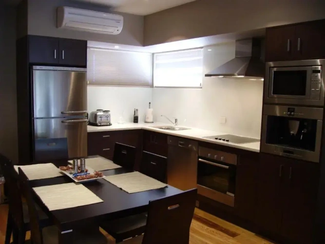 2 Bedrooms Apartment