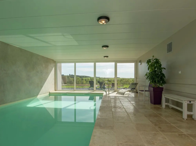 Comfortable Cottage with Indoor Pool, Sauna And Fireplace