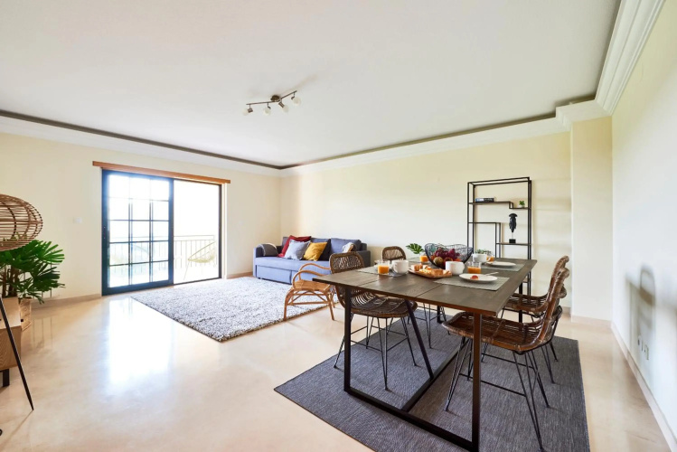 Carcavelos Apartment
