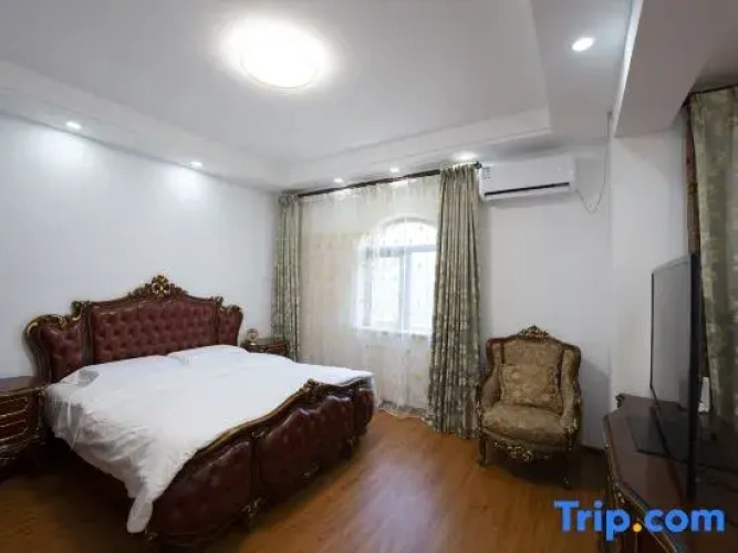 3 Bedrooms Villa