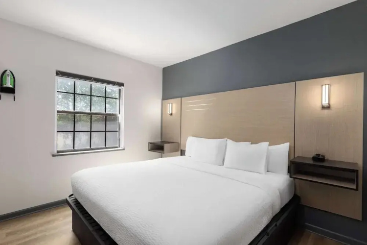 Ramada by Wyndham Studio Suites Dothan