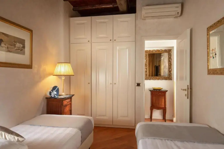 Condotti Corner Apartment Piazza di Spagna