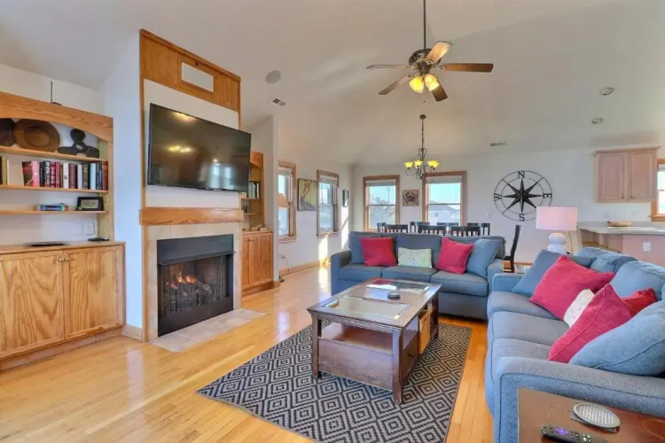 6155 Designed to Please Water Views
