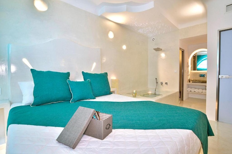3 Bedrooms Apartment