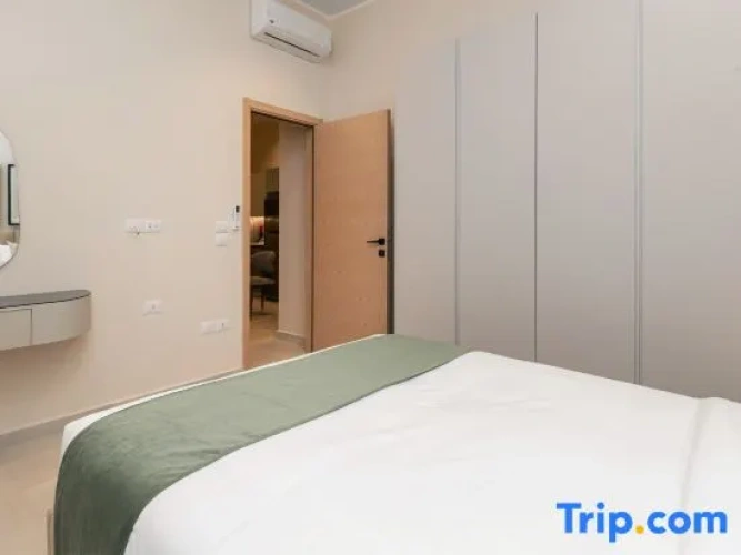1 Bedroom Superior Double Apartment