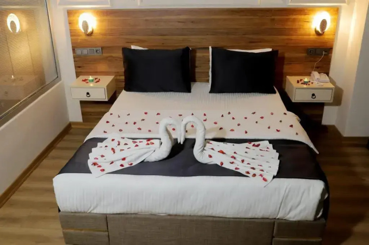 The Skylind Otel