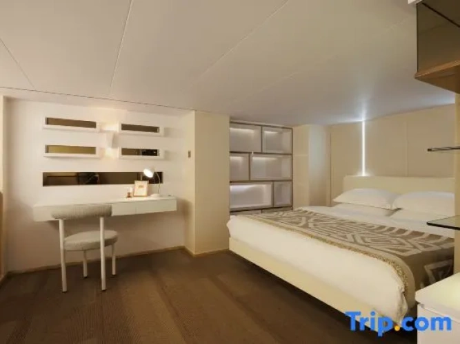 Standard Twin Duplex room with river view