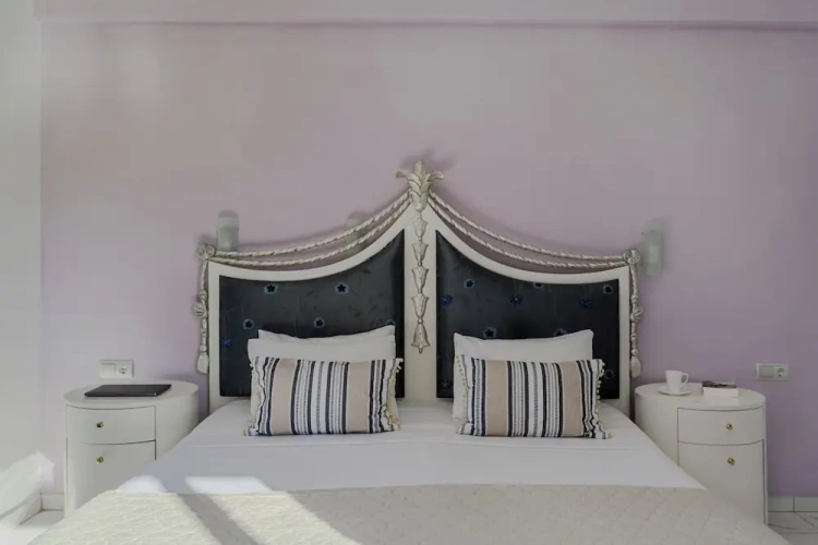1 Bedroom Deluxe Suite