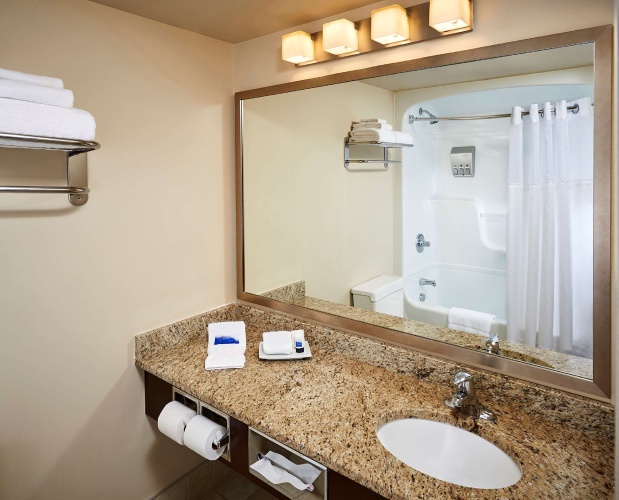 Best Western Plus Guildwood Inn photo 10