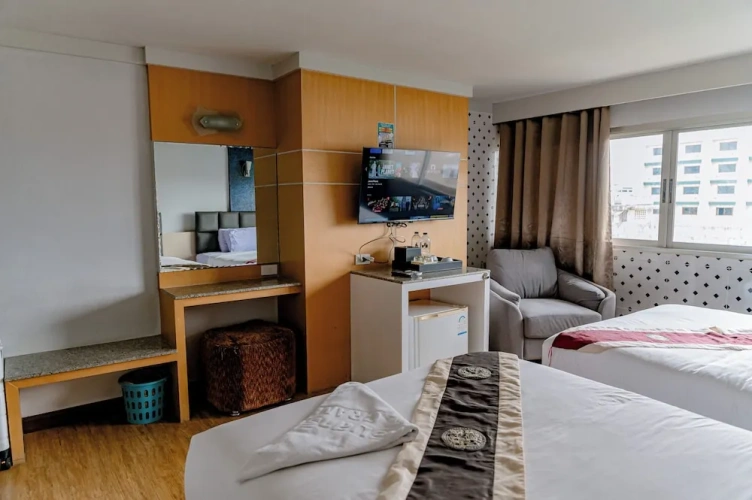 Deluxe Twin room
