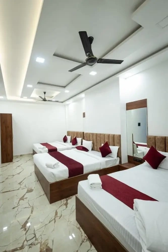 Standard Triple room