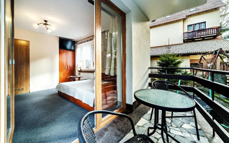 Standard Quadruple room with balcony