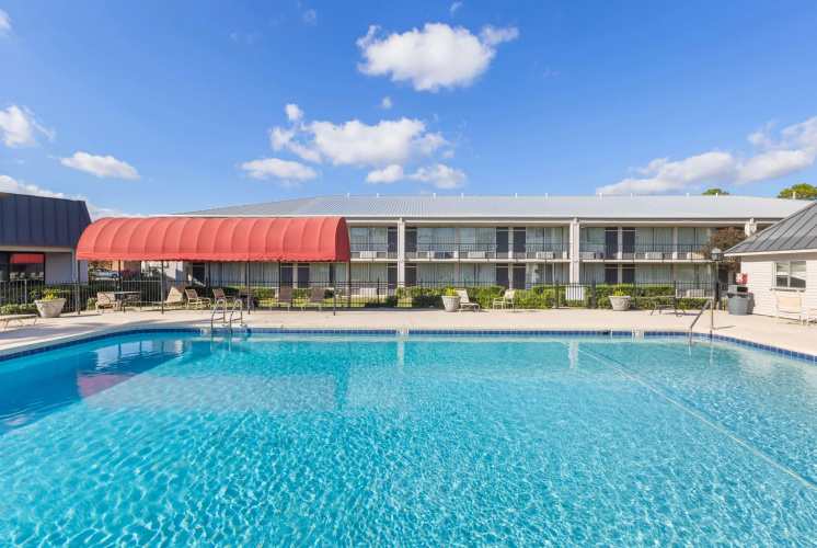 Ramada by Wyndham Houma