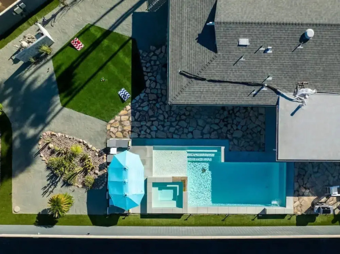 The Desert Xscape Pool Views