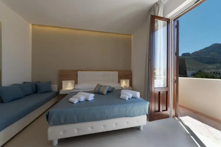 Standard Double room with balcony