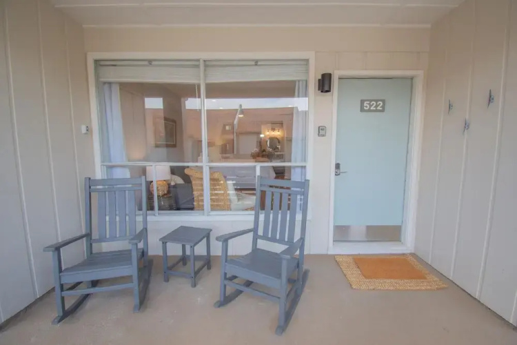 522 Sunsuite