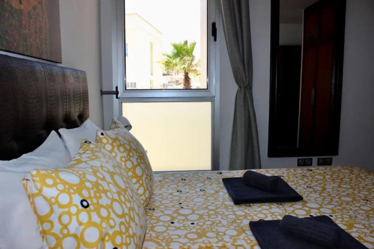 2BDR Ocean view apartment