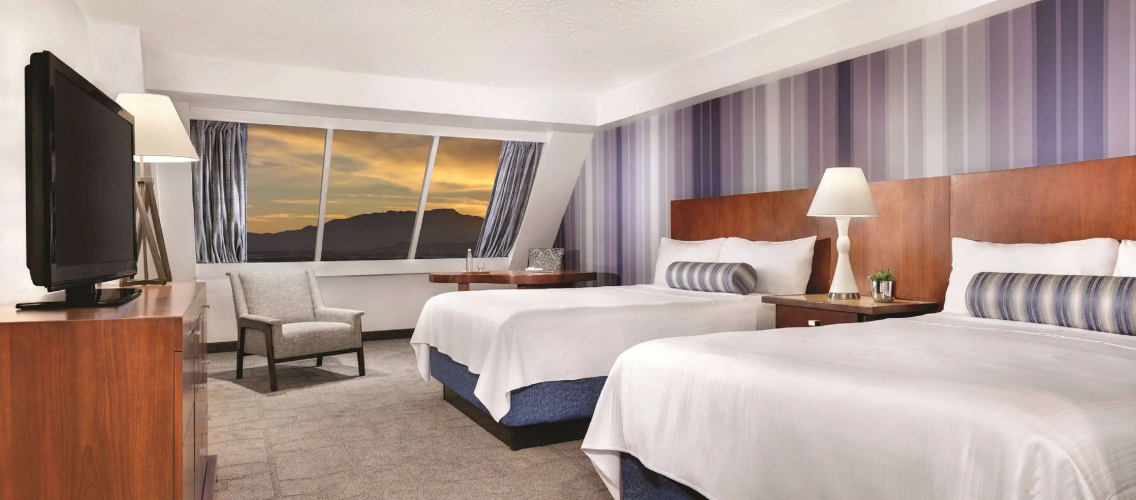 Luxor Hotel & Casino photo 9