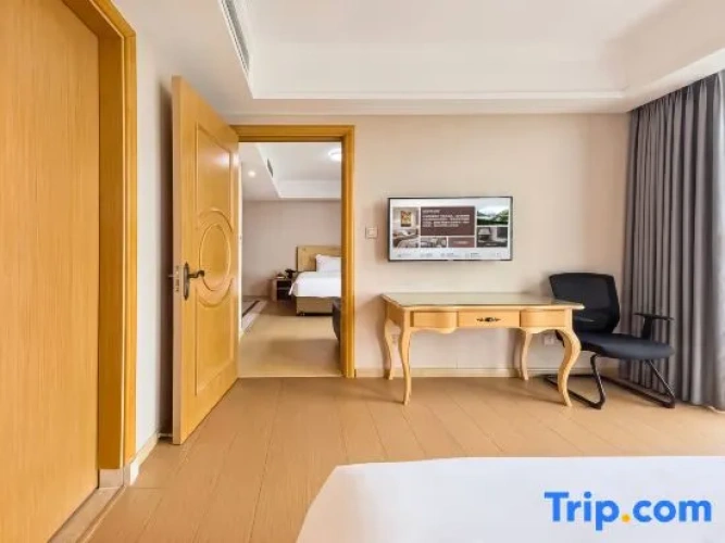 2 Bedrooms Comfort Suite with city view