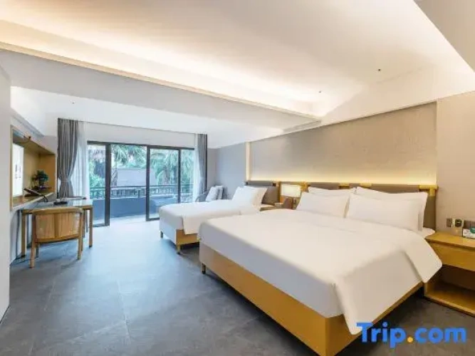 Standard Twin Family room with view
