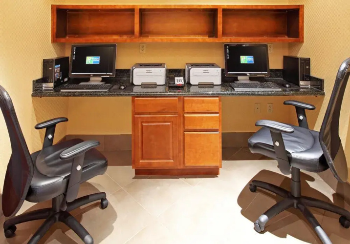 Hyatt House Bentoville / Rogers
